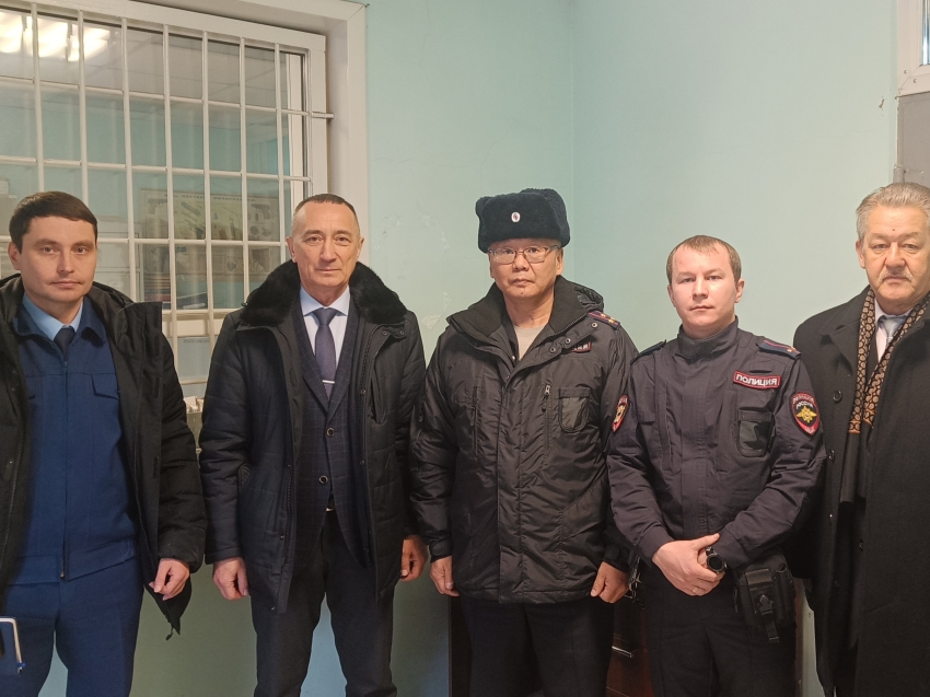 Уполномоченный посетил изолятор временного содержания ОМВД России по Карымскому району  